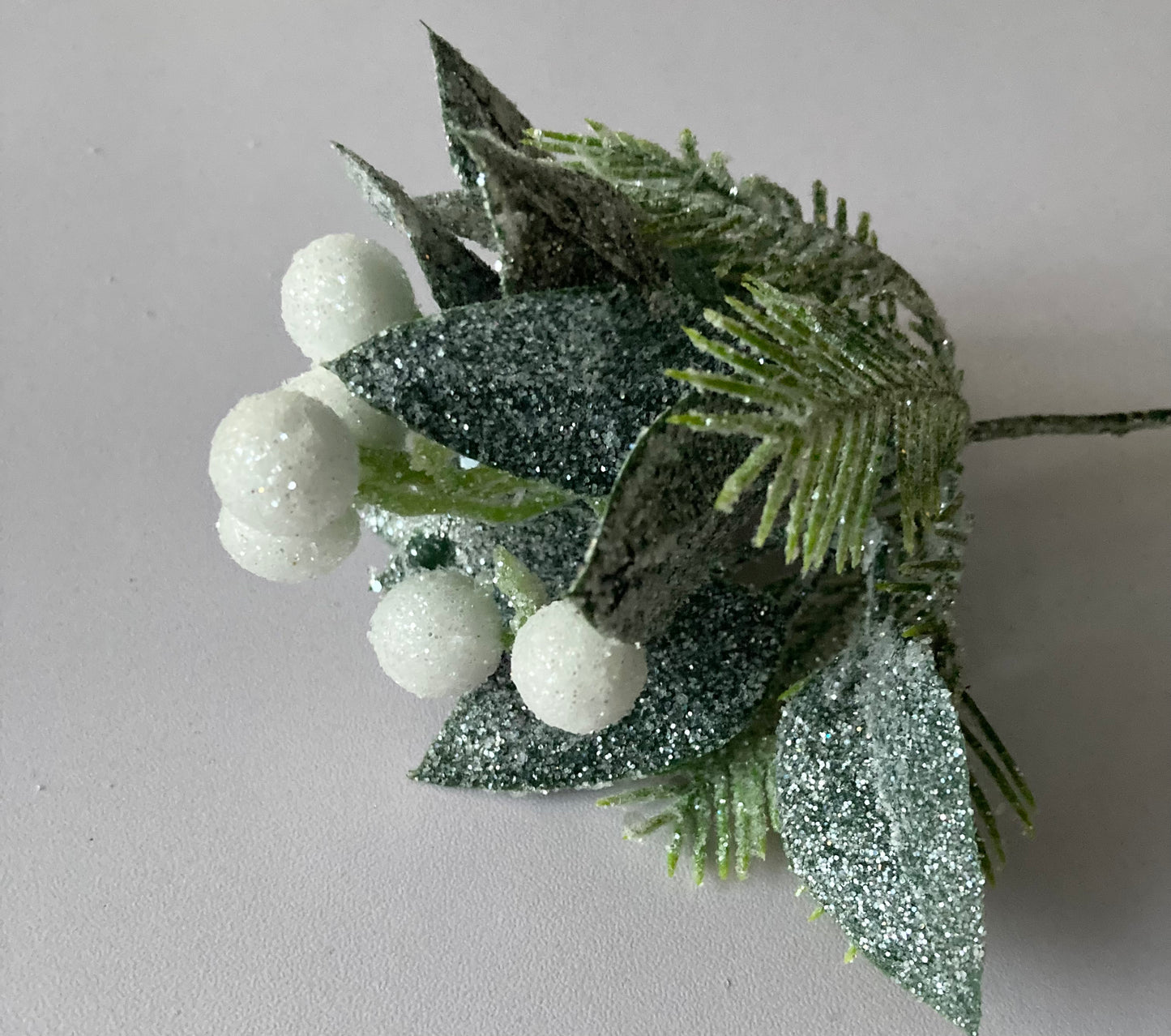 Small Mistletoe Pick