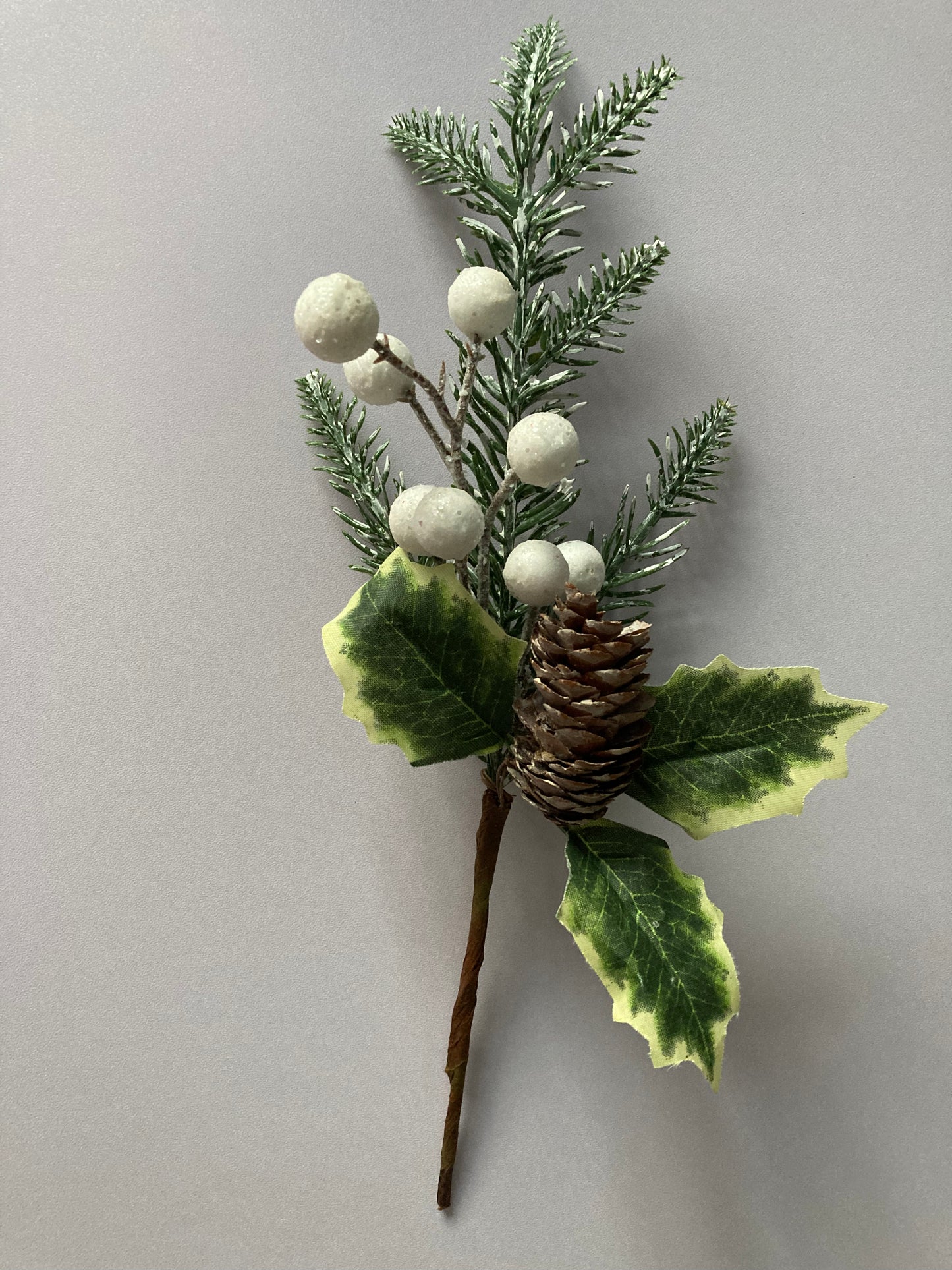 Snow Berry & Pine Cone Pick