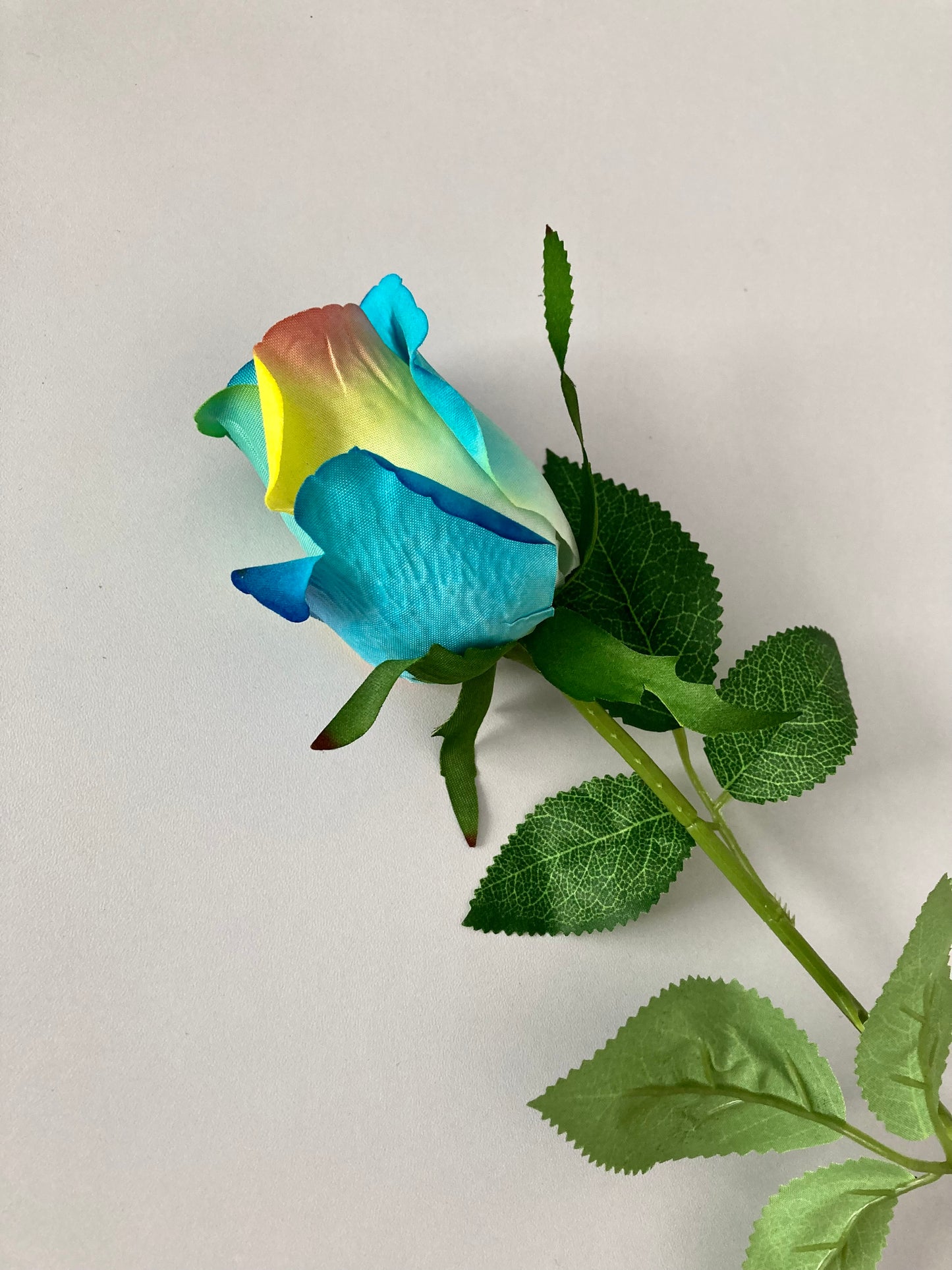Velvet Blue/Green Rosebud