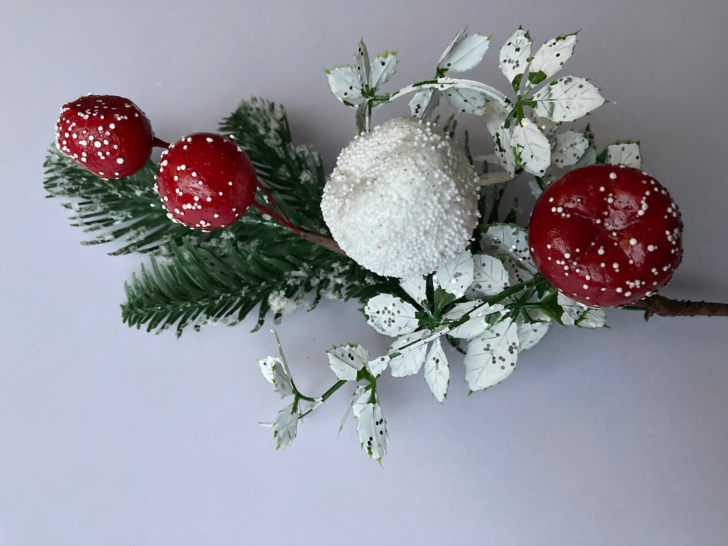 Snowy Apple & Berry Pick