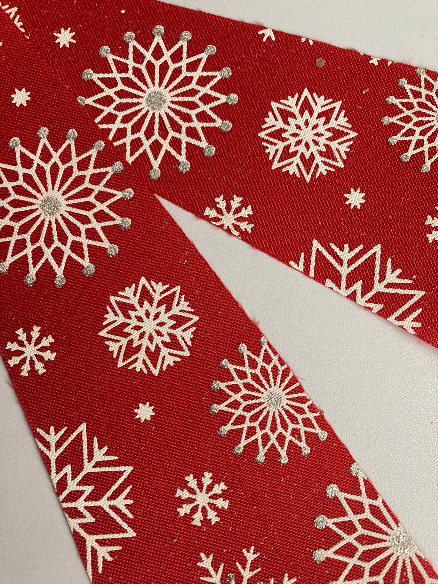 Red Snowy Large Bow