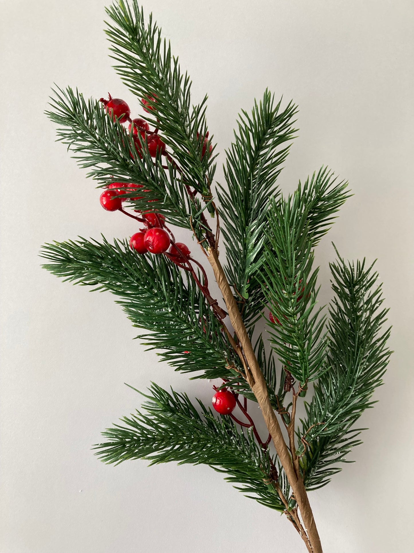 Red Berry & Spruce Pick