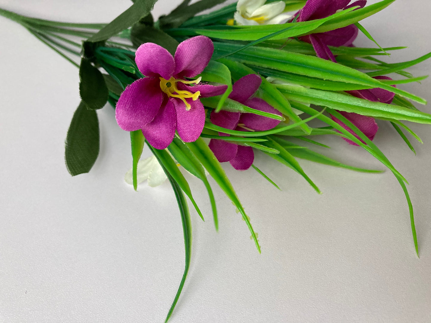 Mauve & White Wild Flower Bunch