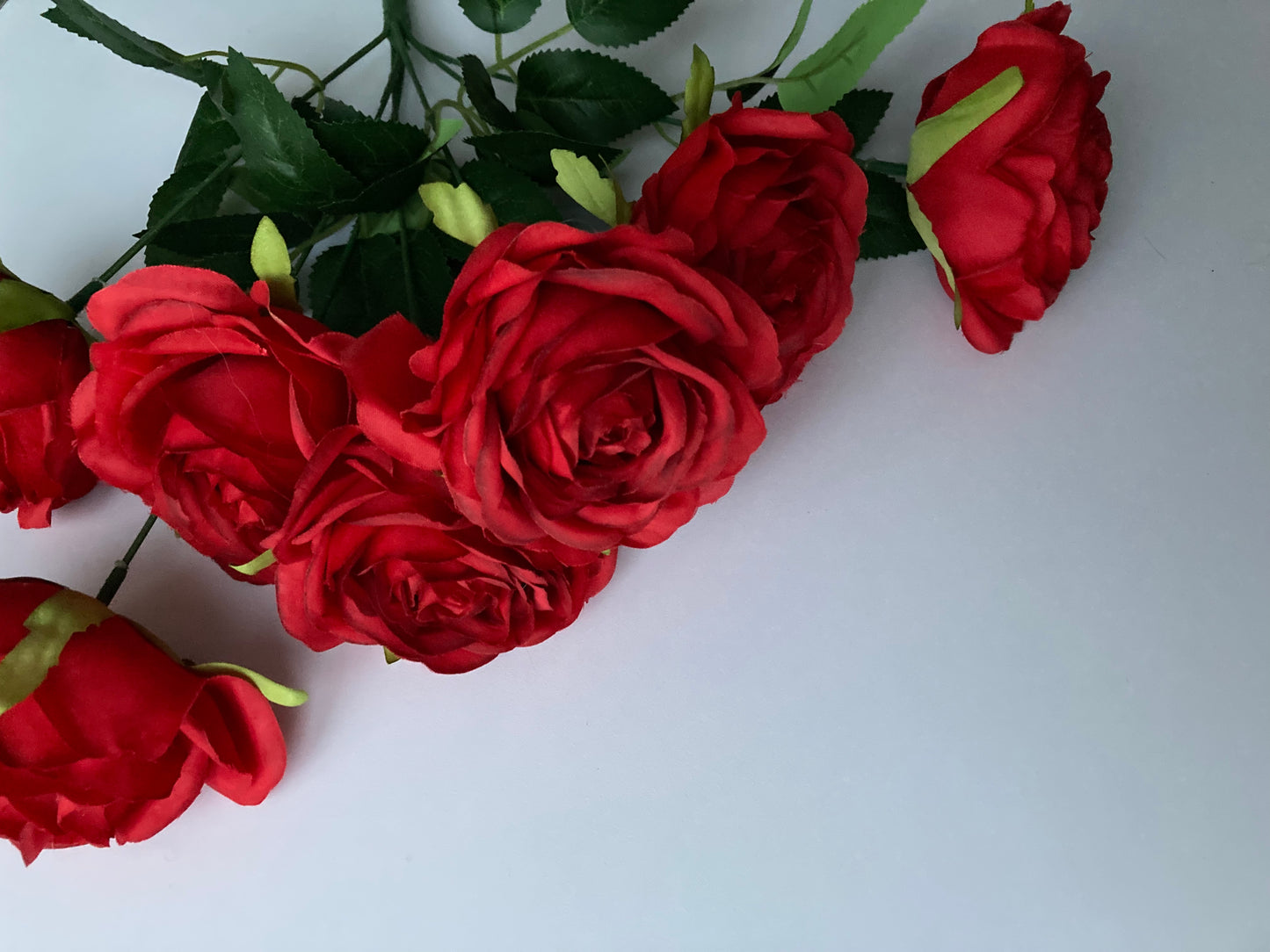7 Head Red Rose Bunch