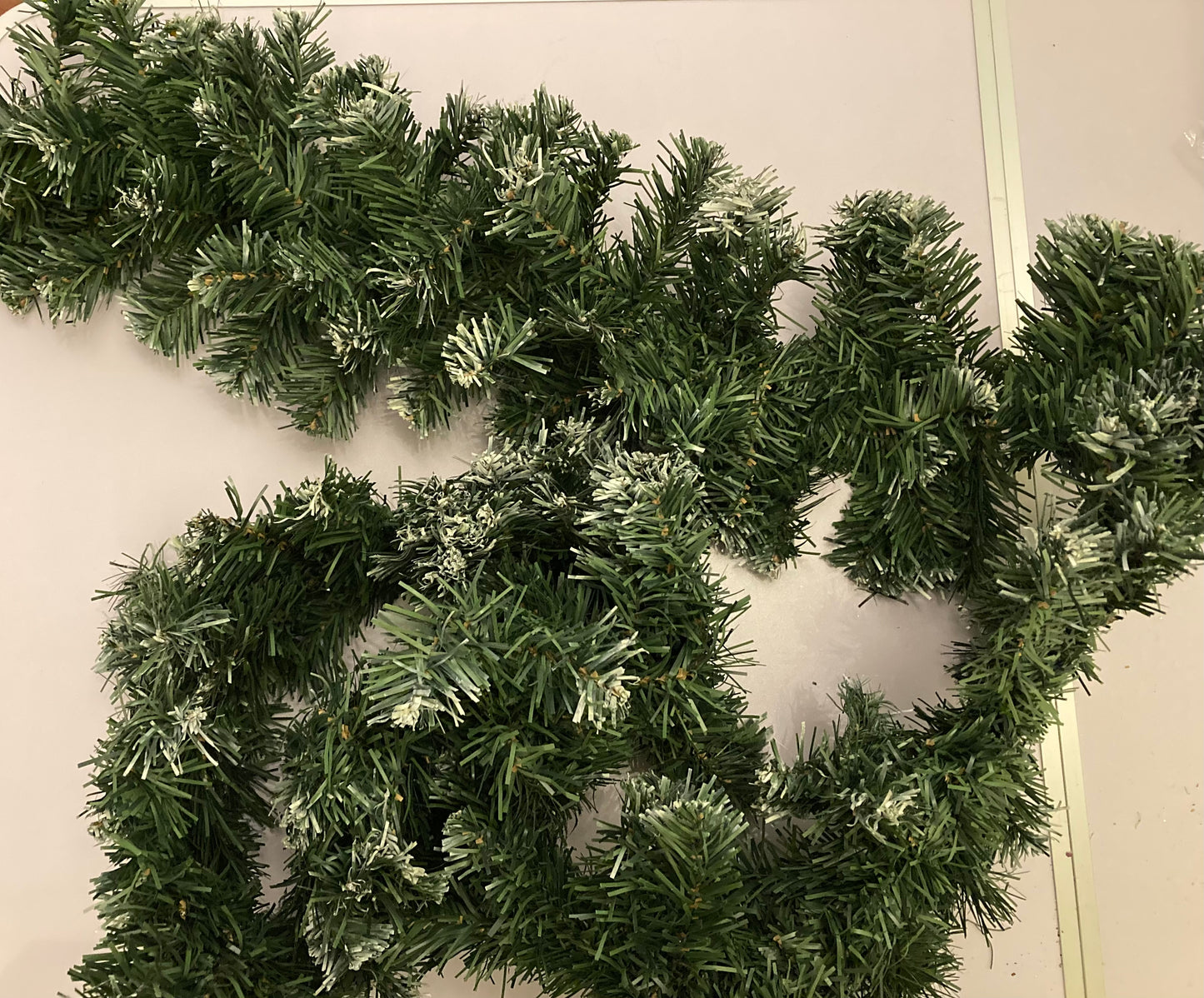 6ft Snowy Tipped Spruce Garland