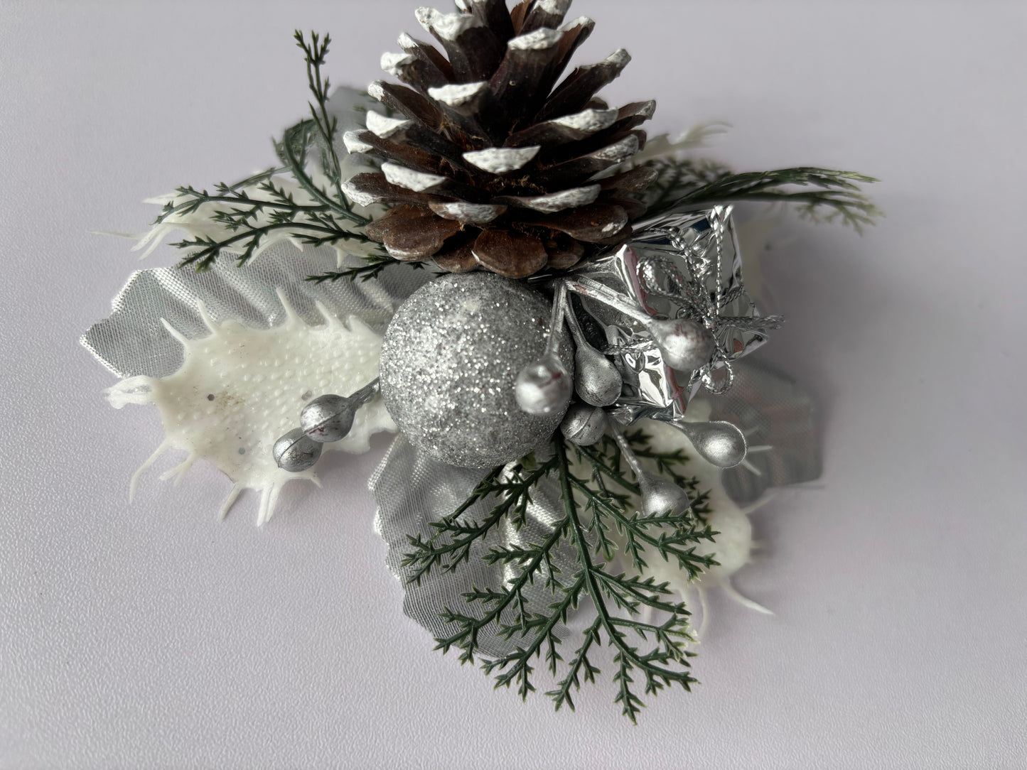 Silver Snowy Pick