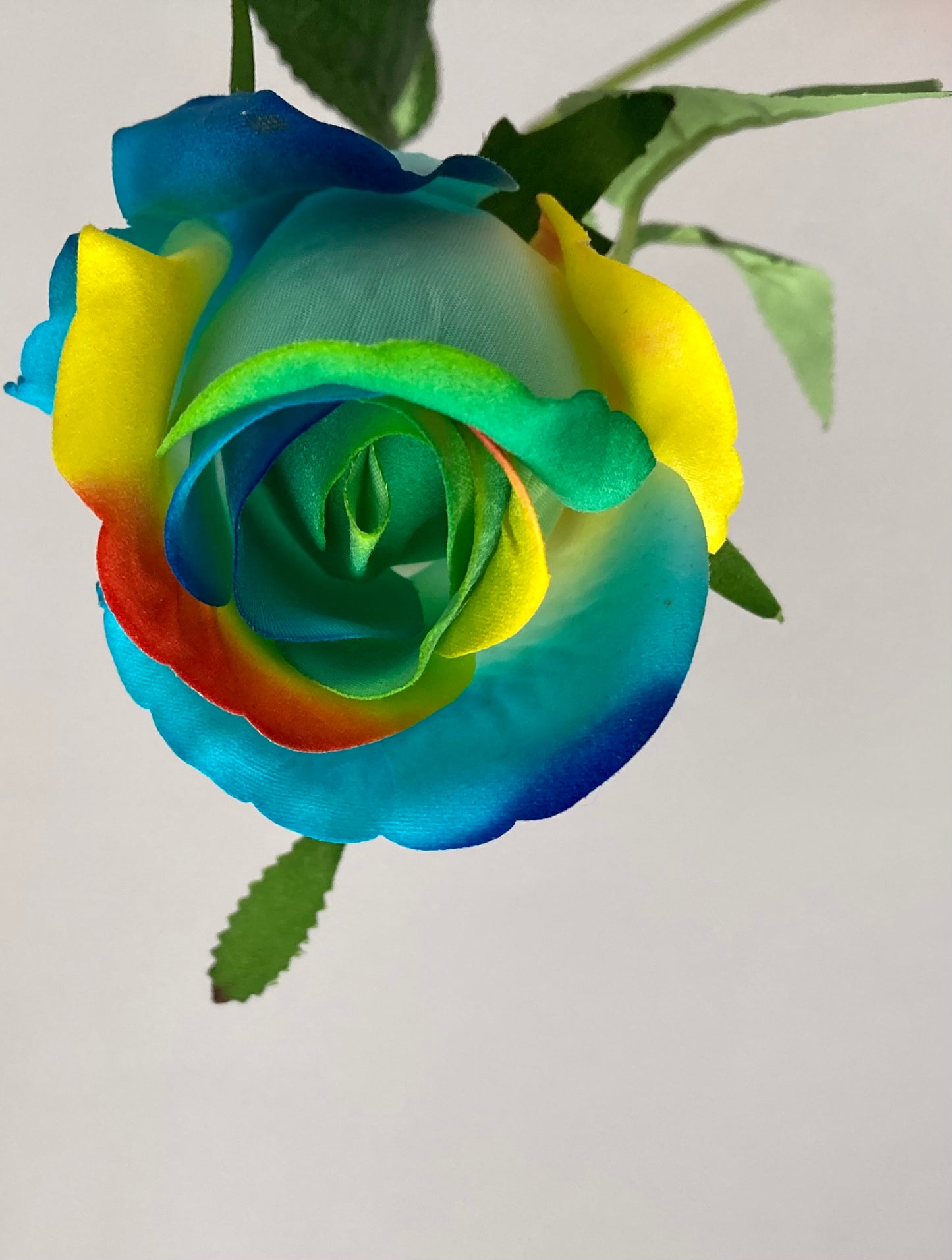 Velvet Blue/Green Rosebud