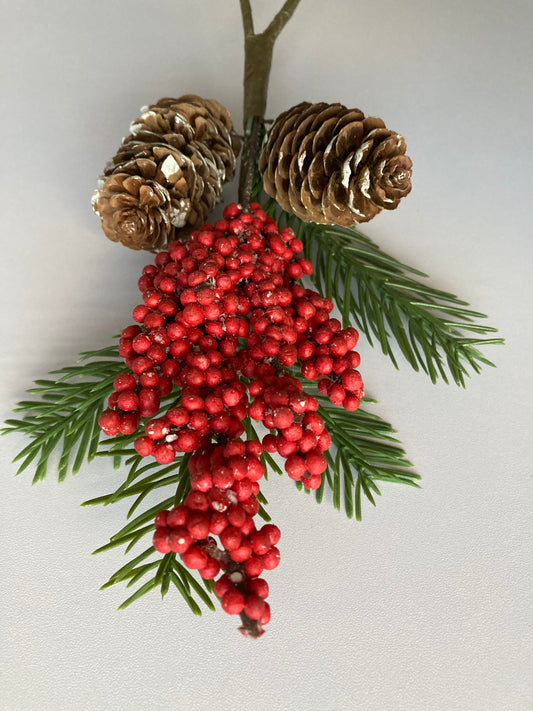 Small Door Hanging Festive Wreath