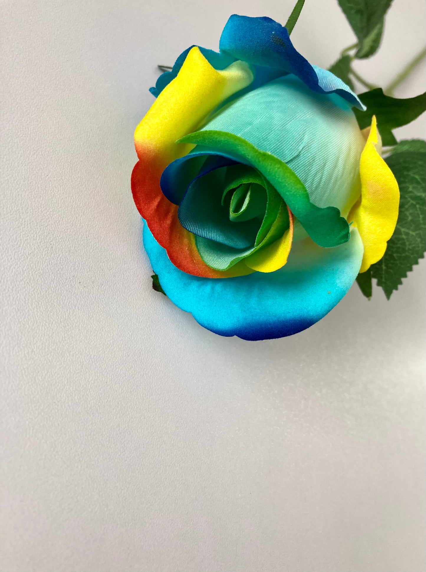 Velvet Blue/Green Rosebud