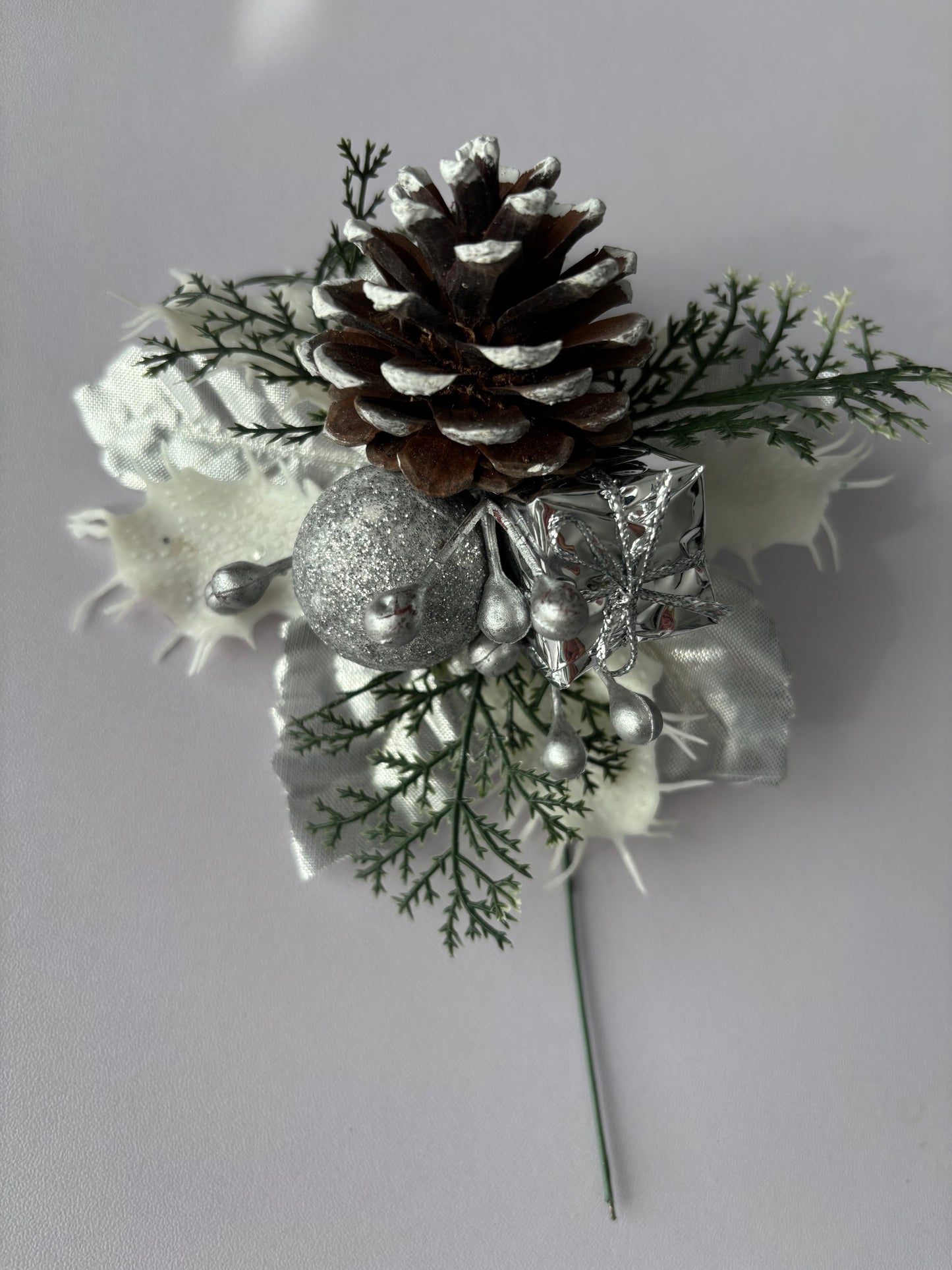 Silver Snowy Pick