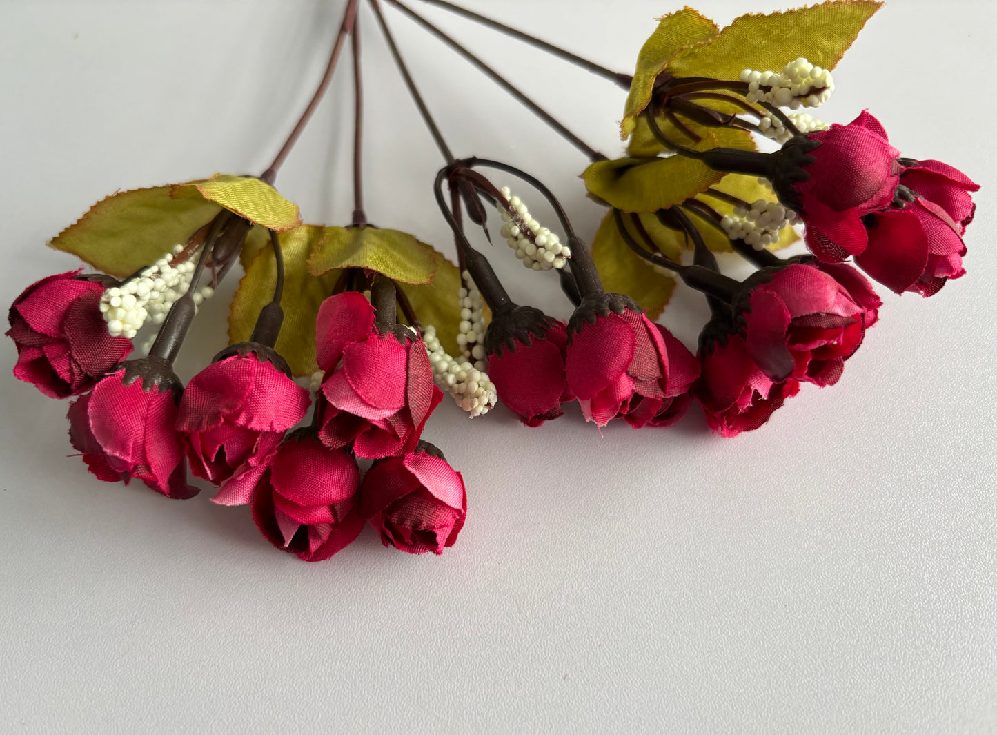 Dark Pink Rosebud Bunch