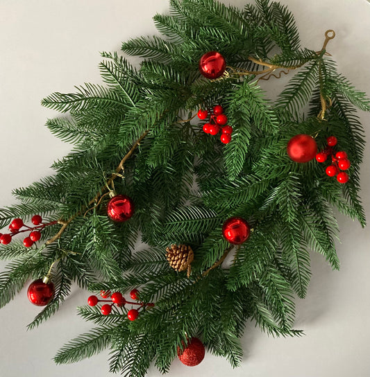 Double Berry, Pinecone & Bauble Trailing Spruce