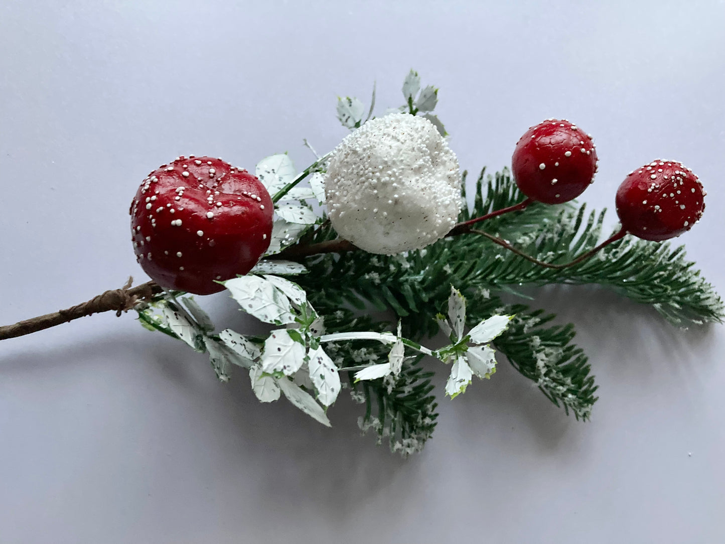 Snowy Apple & Berry Pick