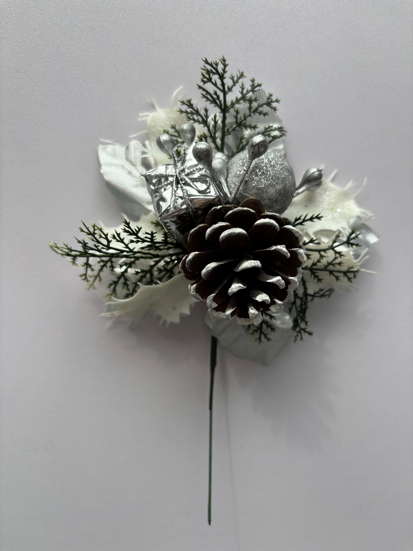Silver Snowy Pick