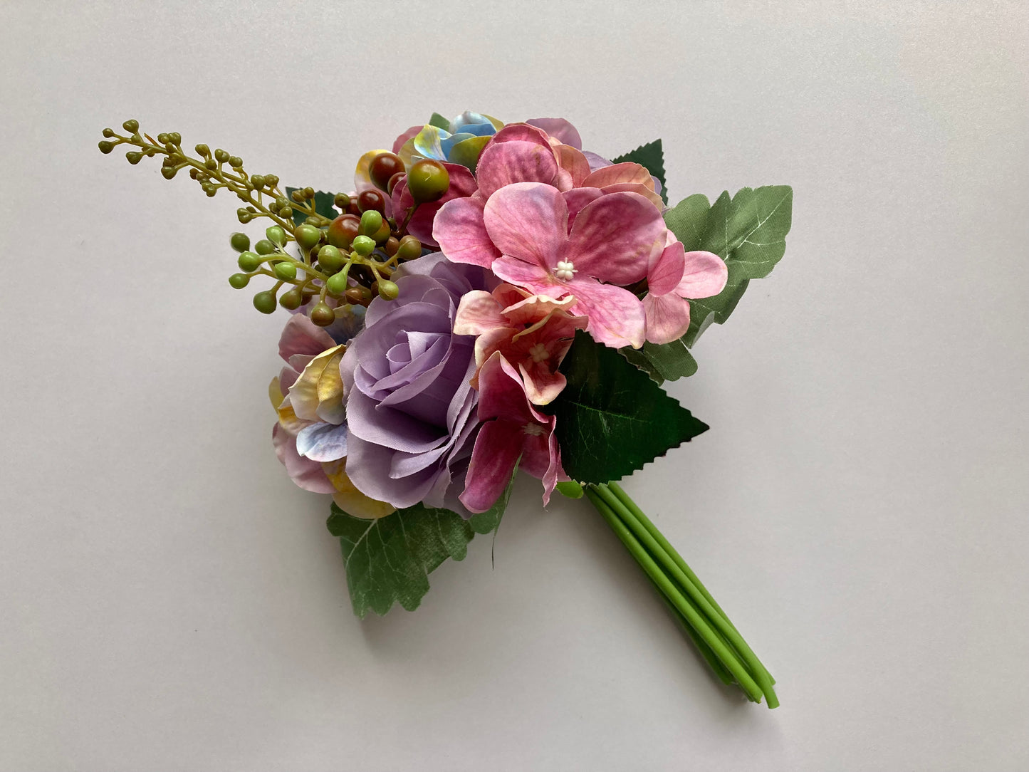 Colourful Rose & Hydrangea Bunch