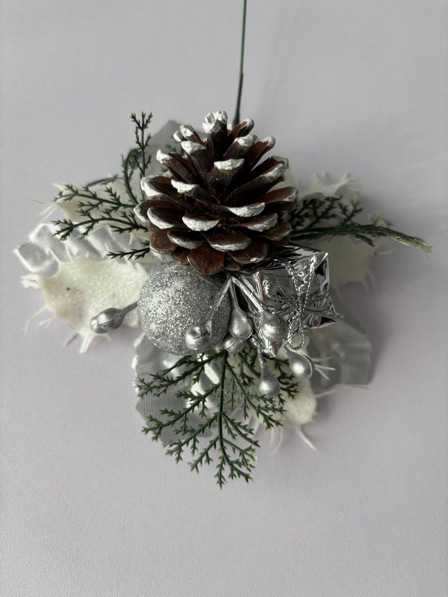 Silver Snowy Pick