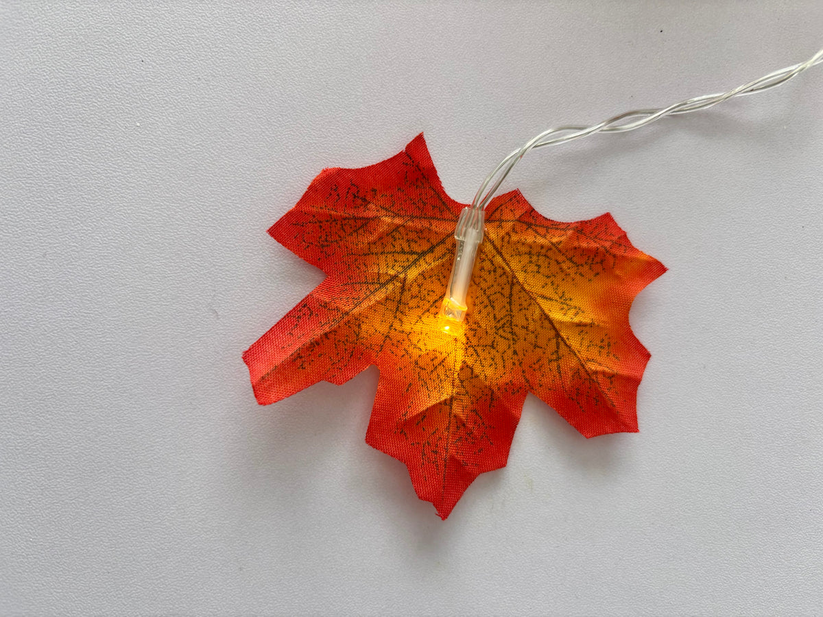 Maple Leaf Light Garland