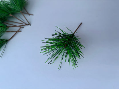 10 Pine Needle Stems
