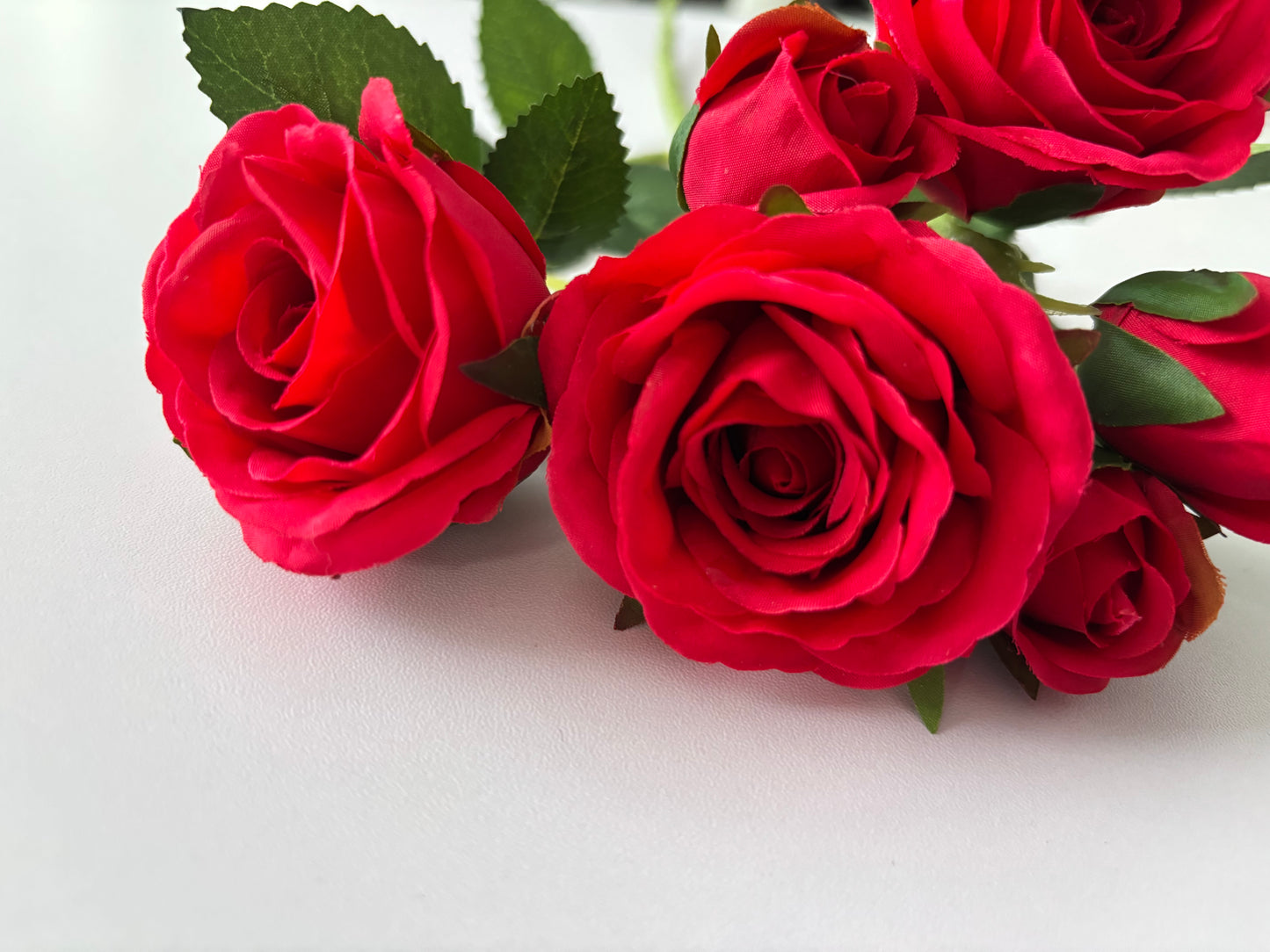 Red Rose Mixed Bud Spray