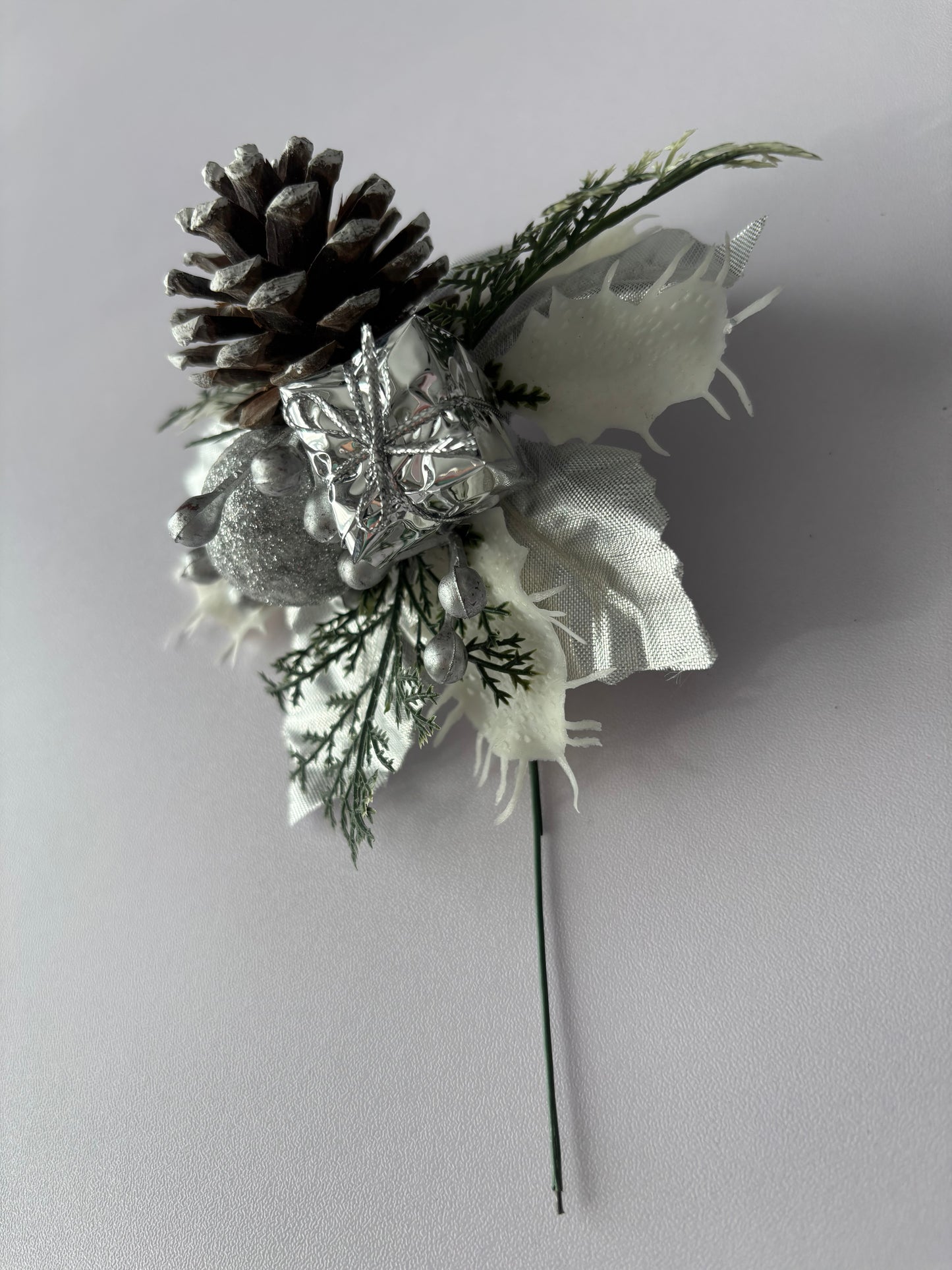 Silver Snowy Pick