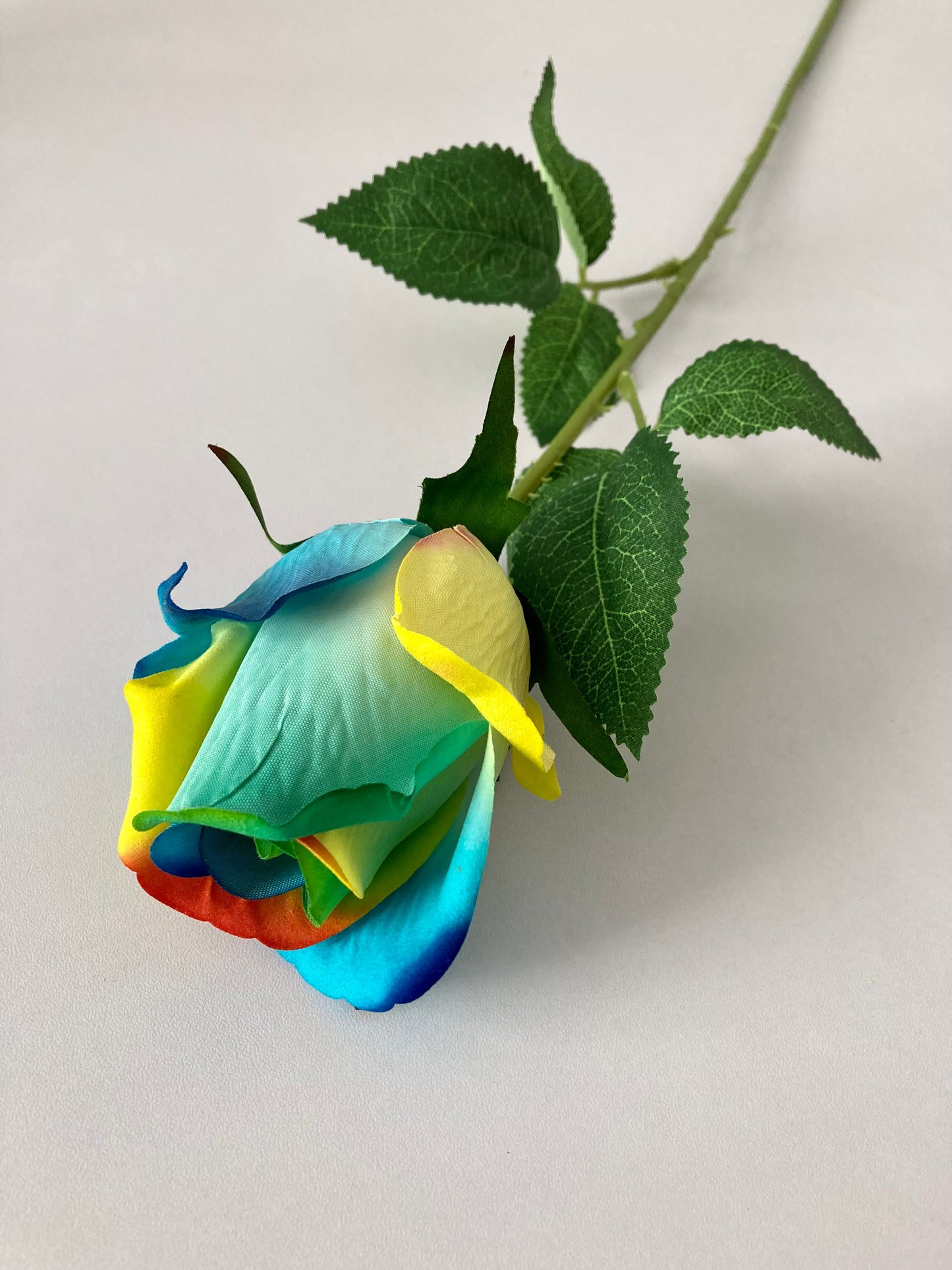 Velvet Blue/Green Rosebud