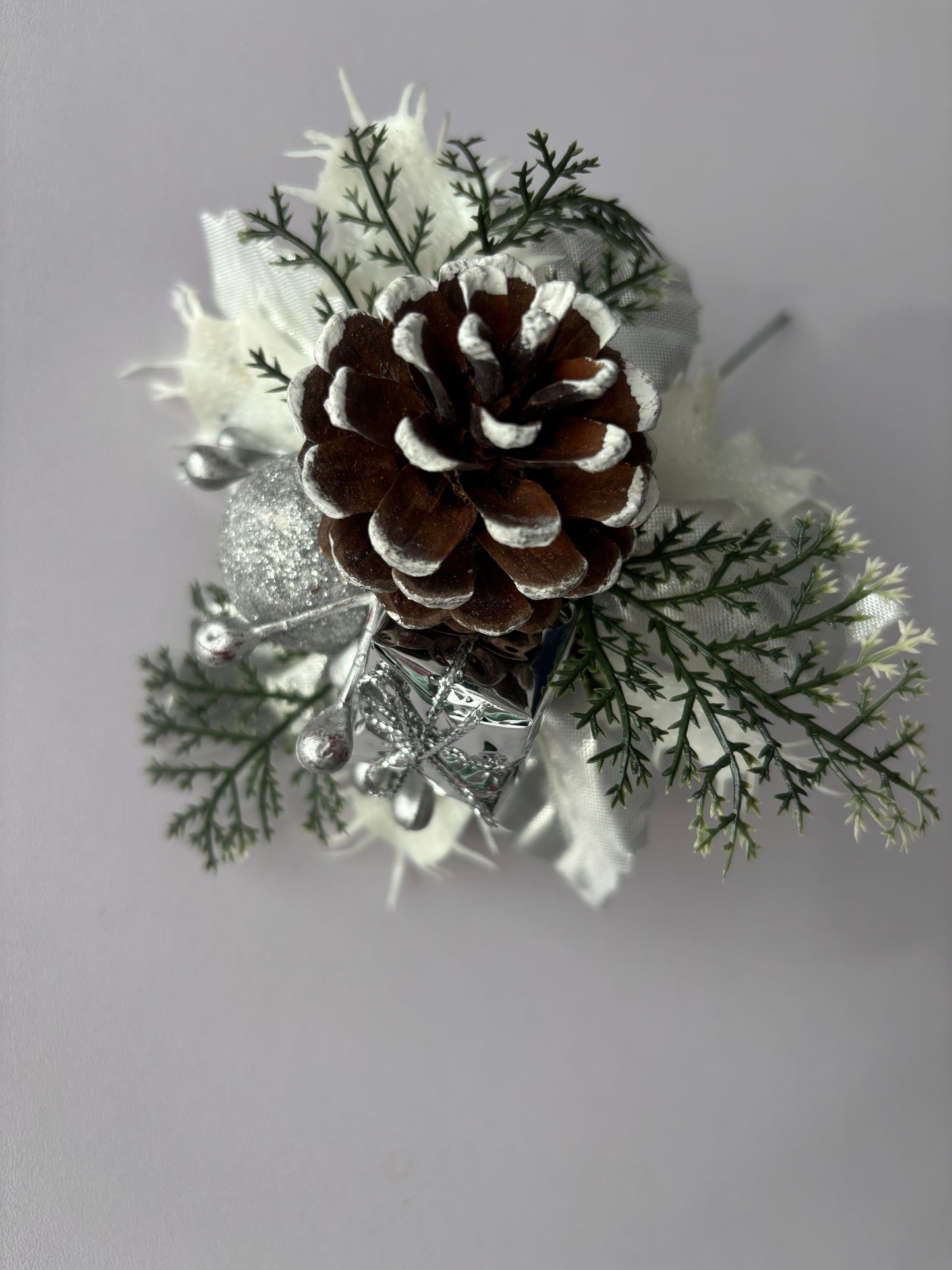 Silver Snowy Pick