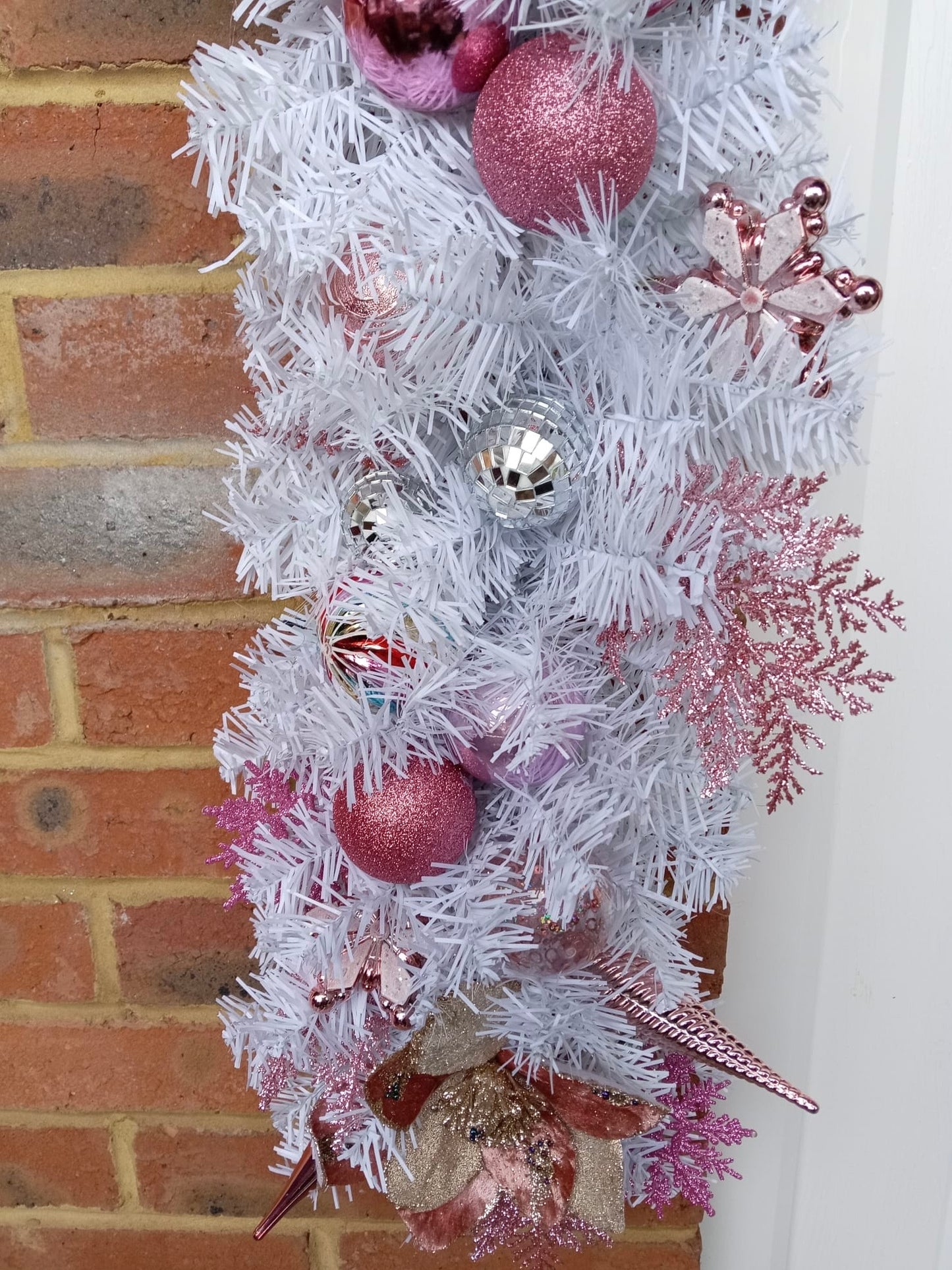 5ft Pink & White Artificial Garland
