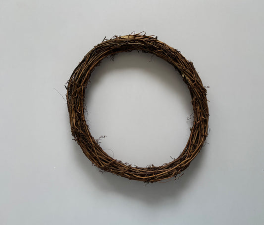 28cm Grapevine Wreath Base | Natural Wicker Wreath Frame for Crafting