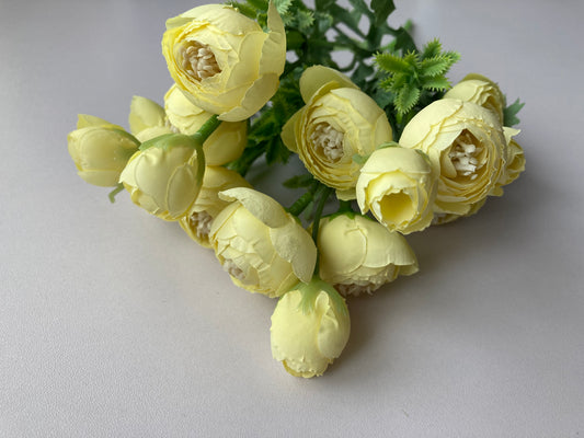 Soft Yellow Ranunculus Bunch